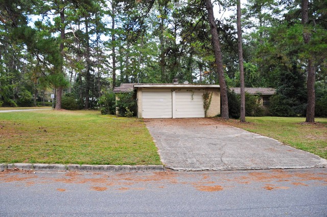 295 Hoffman Drive, Tallahassee, FL 32312