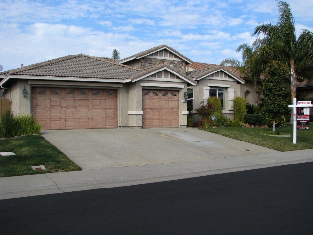 2233 Dorrington Drive Listing