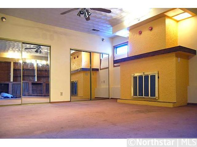 875 Laurel Avenue, St. Paul, MN 55104